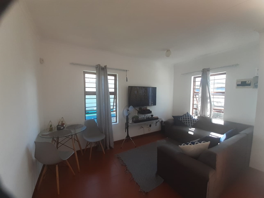 2 Bedroom Property for Sale in Parsonsvlei Eastern Cape